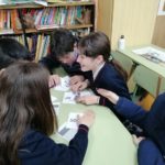 Los niños y niñas de sexto de primaria del Colegio Rafaela María de Valladolid han trabajado los números decimales de manera manipulativa.