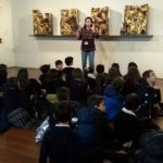Los niños y niñas de tercero del Colegio Rafaela María visitan el Museo de Escultura.