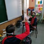 En quinto de primaria del Colegio Rafaela María trabajan los múltiplos con un juego de manos.