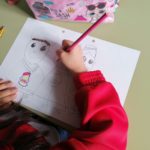 Los alumnos y alumnas de 1º de primaria del Colegio Rafaela María de Valladolid dibujan a los Reyes Magos.