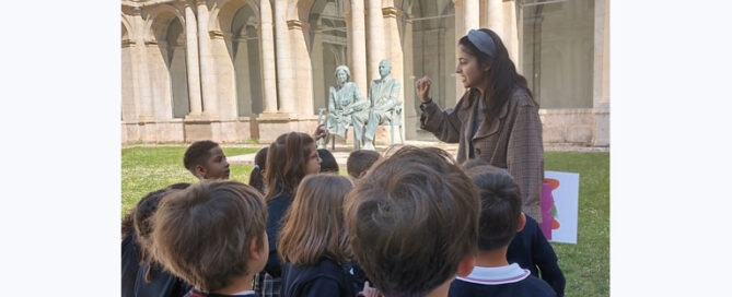Los alumnos y alumnas del Colegio Rafaela María de Valladolid visitan el Museo de arte contemporáneo Patio Herreriano.